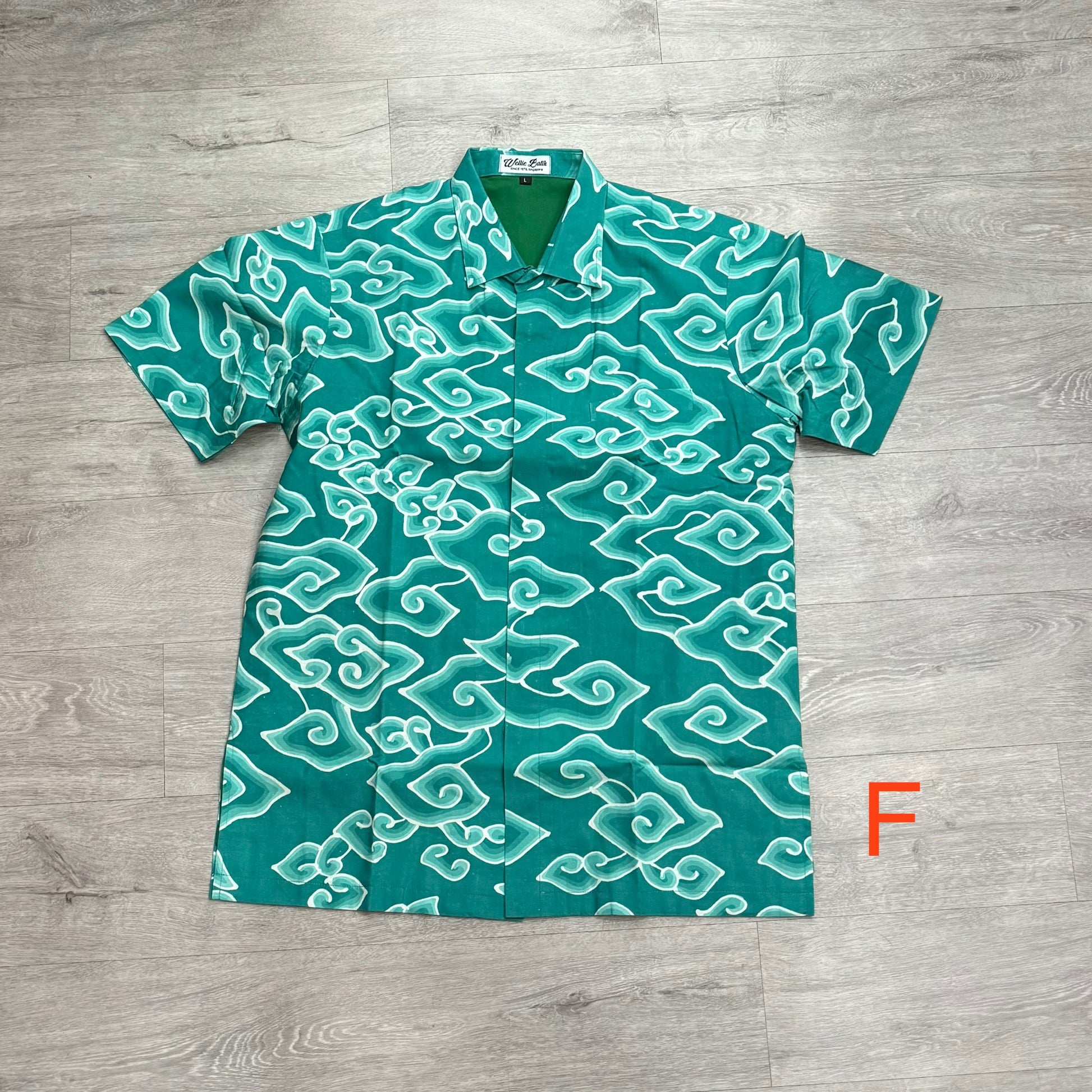 Hand drawn batik short sleeve shirts