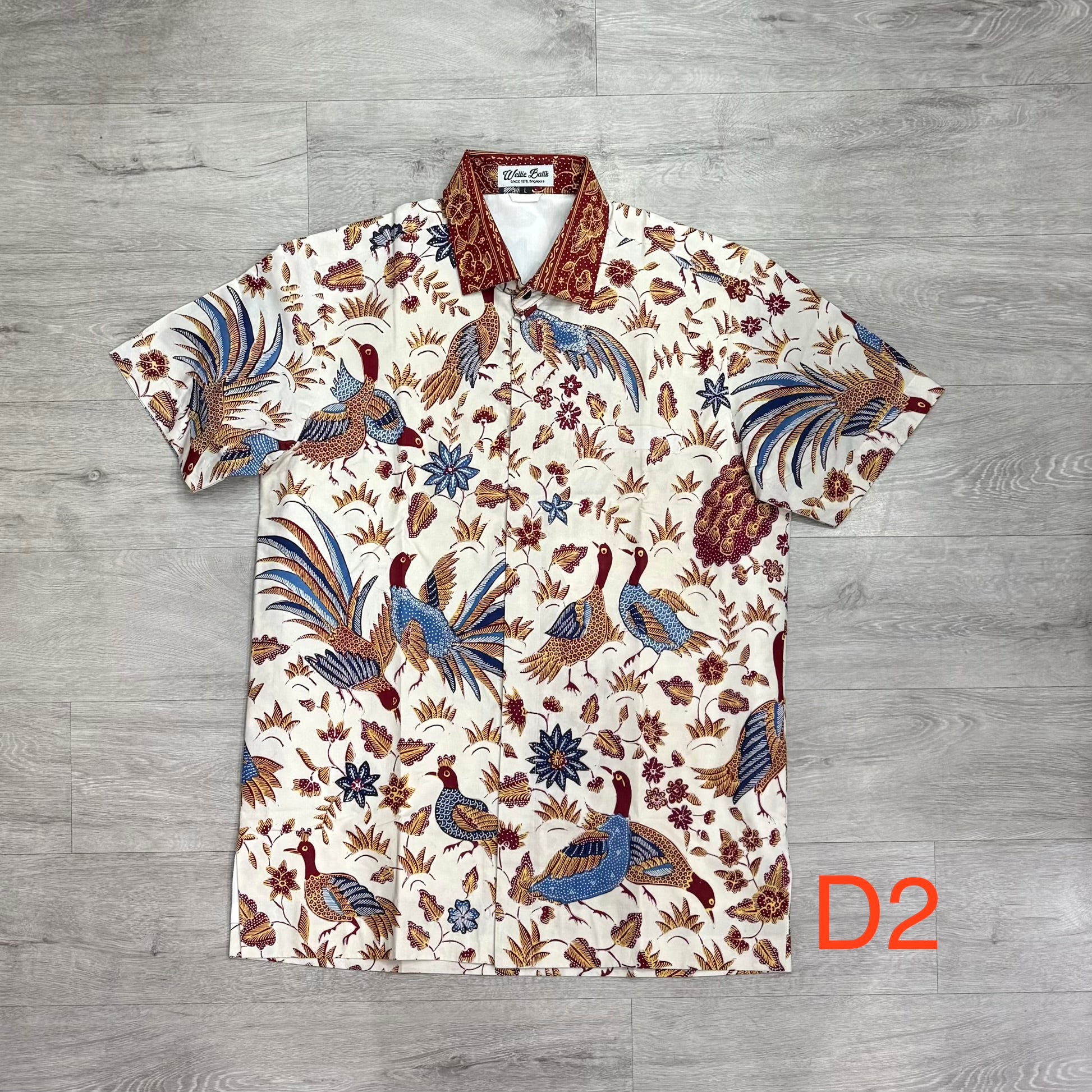 Hand drawn batik short sleeve shirts