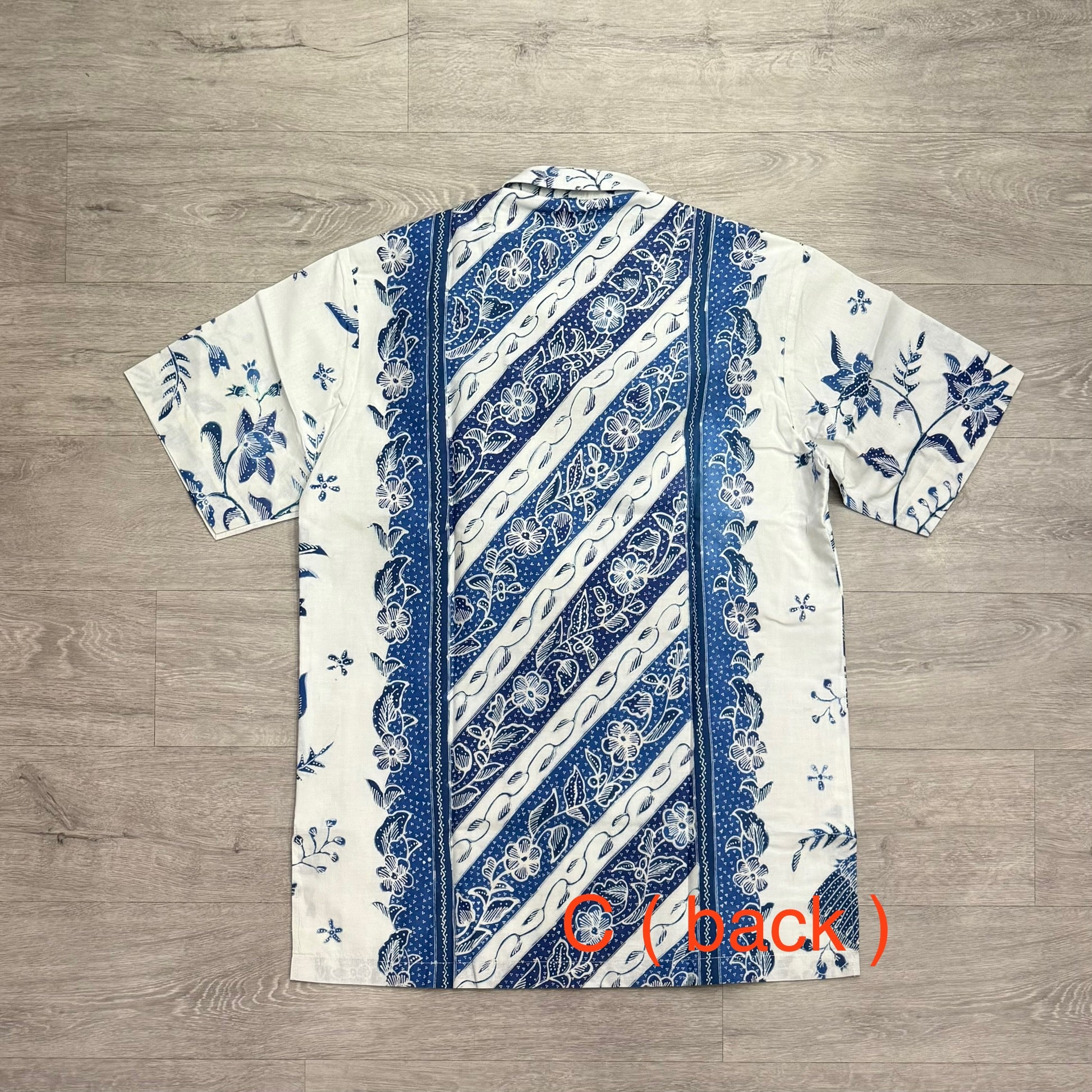 Hand drawn batik short sleeve shirts