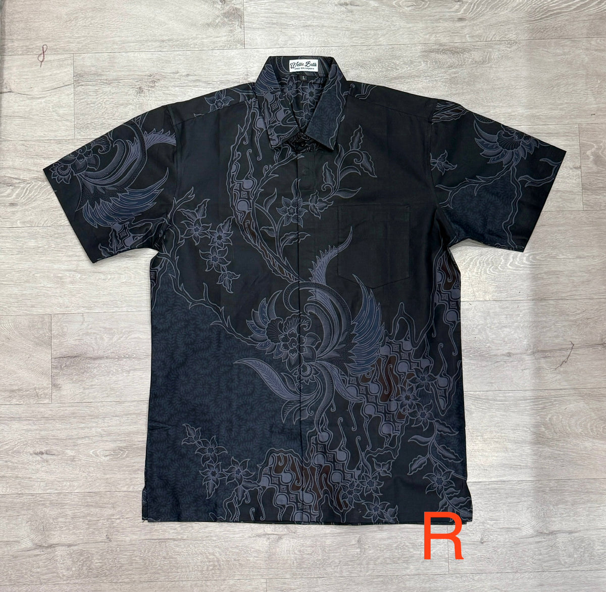 Batik print short sleeve shirts