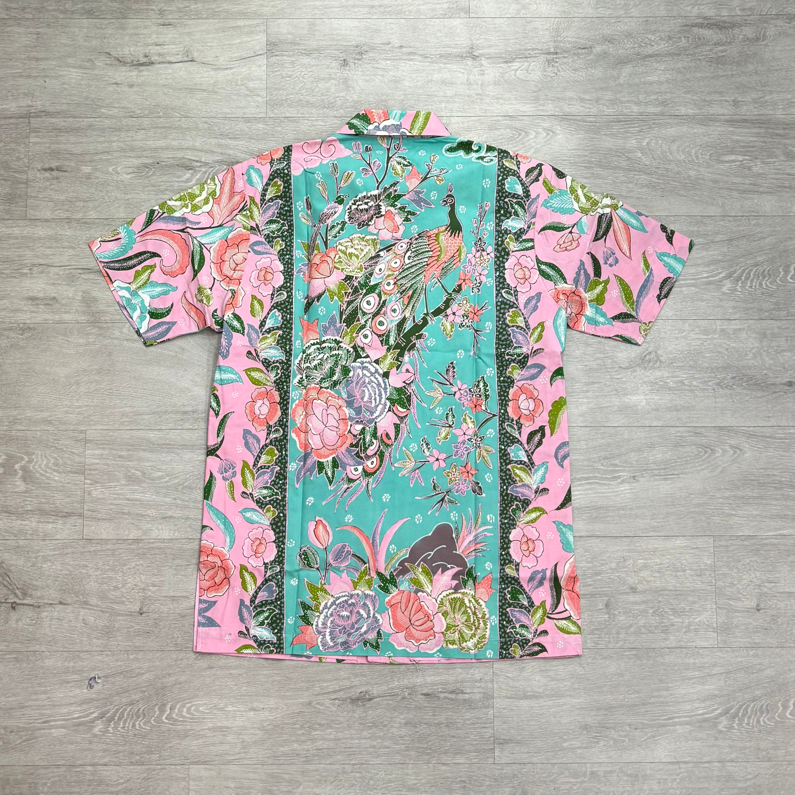 Batik hand drawn short sleeve shirt ( size M )