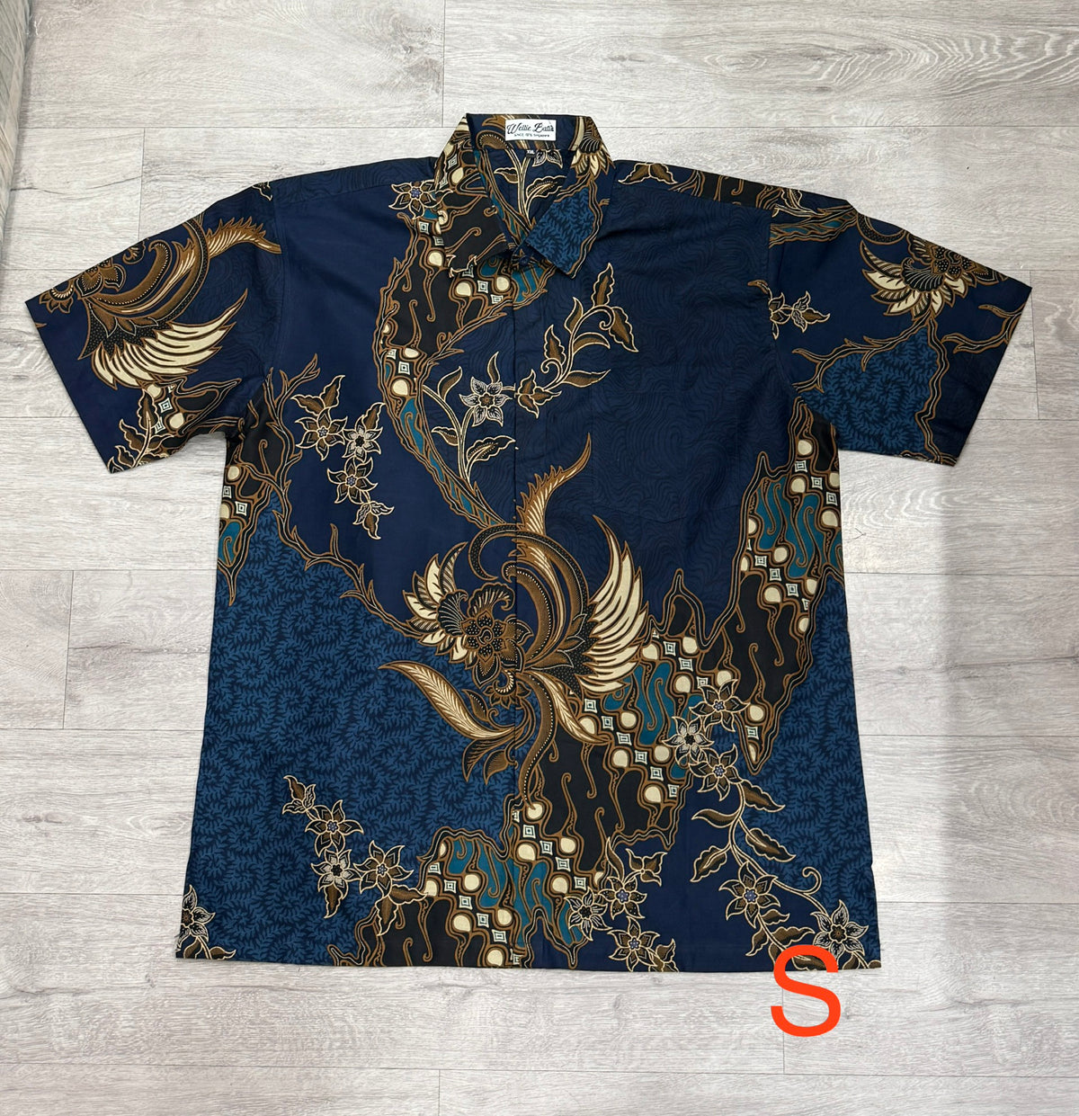 Batik print short sleeve shirts