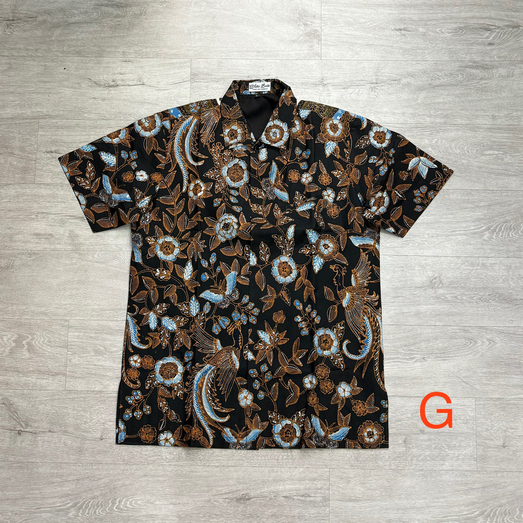Hand drawn batik short sleeve shirts